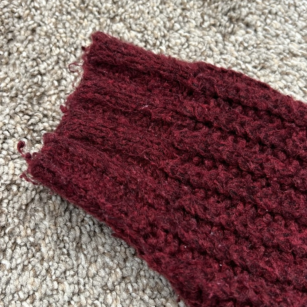 Sweaters - Picture 4 of 16